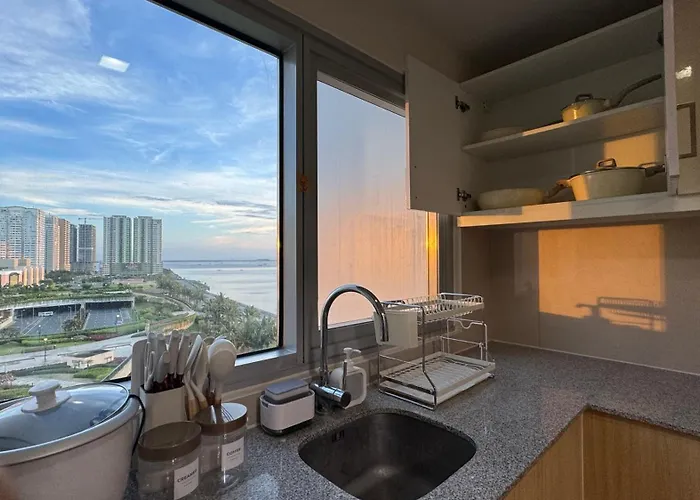 Panoramic Landscape And Seaview, 2br, Near Airport, 8m 4*