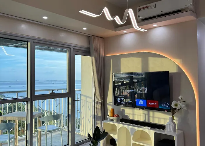 Panoramic Landscape And Seaview, 2br, Near Airport, 8m Aparthotel 4*